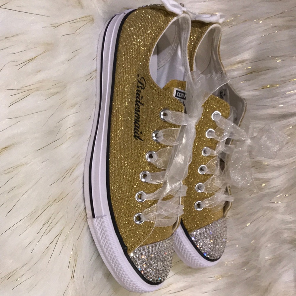 Shoes - Picture 2 of 7